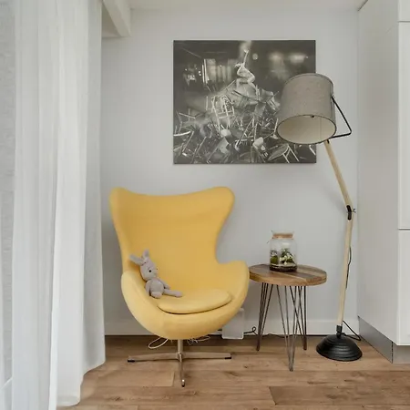 アパート Modern With Terrace And Free Garage By Renters *