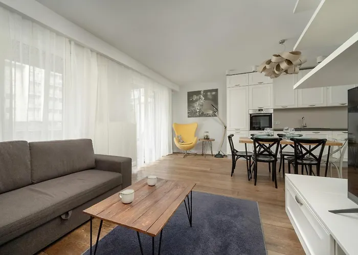 Daire Modern With Terrace And Free Garage By Renters