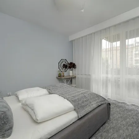 Modern With Terrace And Free Garage By Renters * Wroclaw